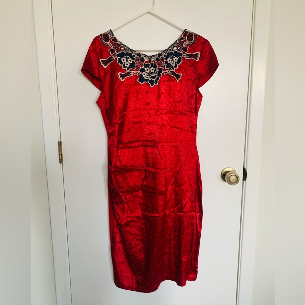 Midi Red-Dress